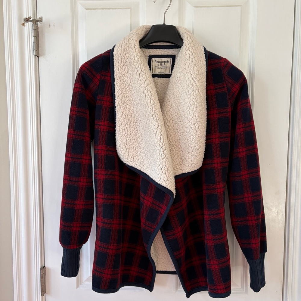 EUC, Abercrombie & Fitch Navy & Red Plaid Sherpa-Lined Open Front Jacket, Size S